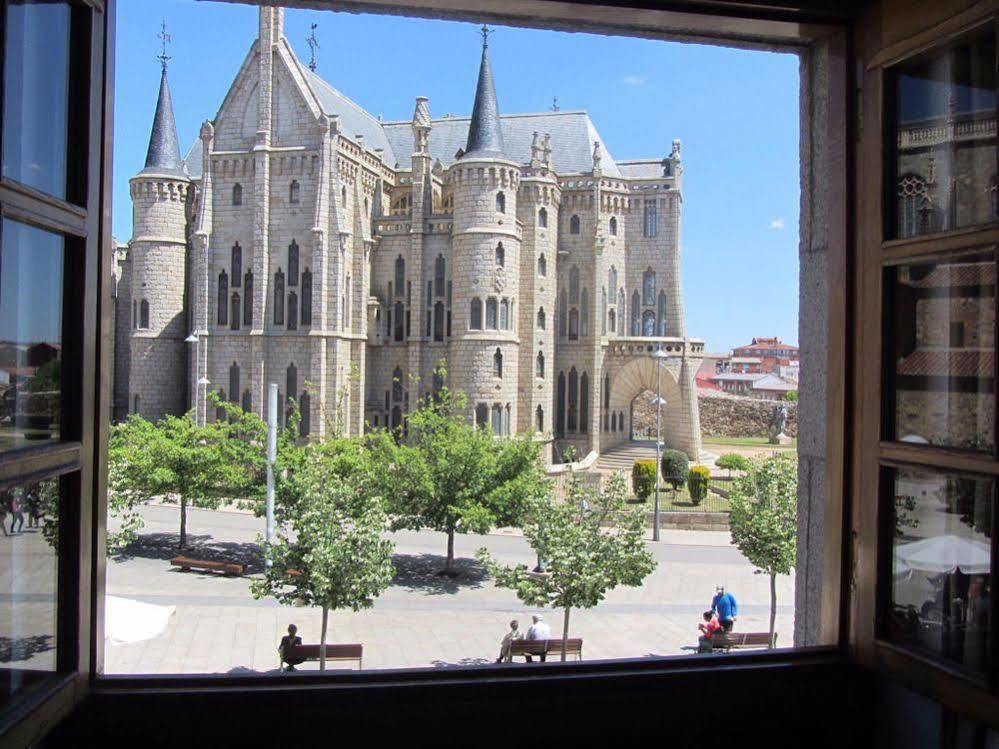 Hotel Gaudi Astorga Kültér fotó